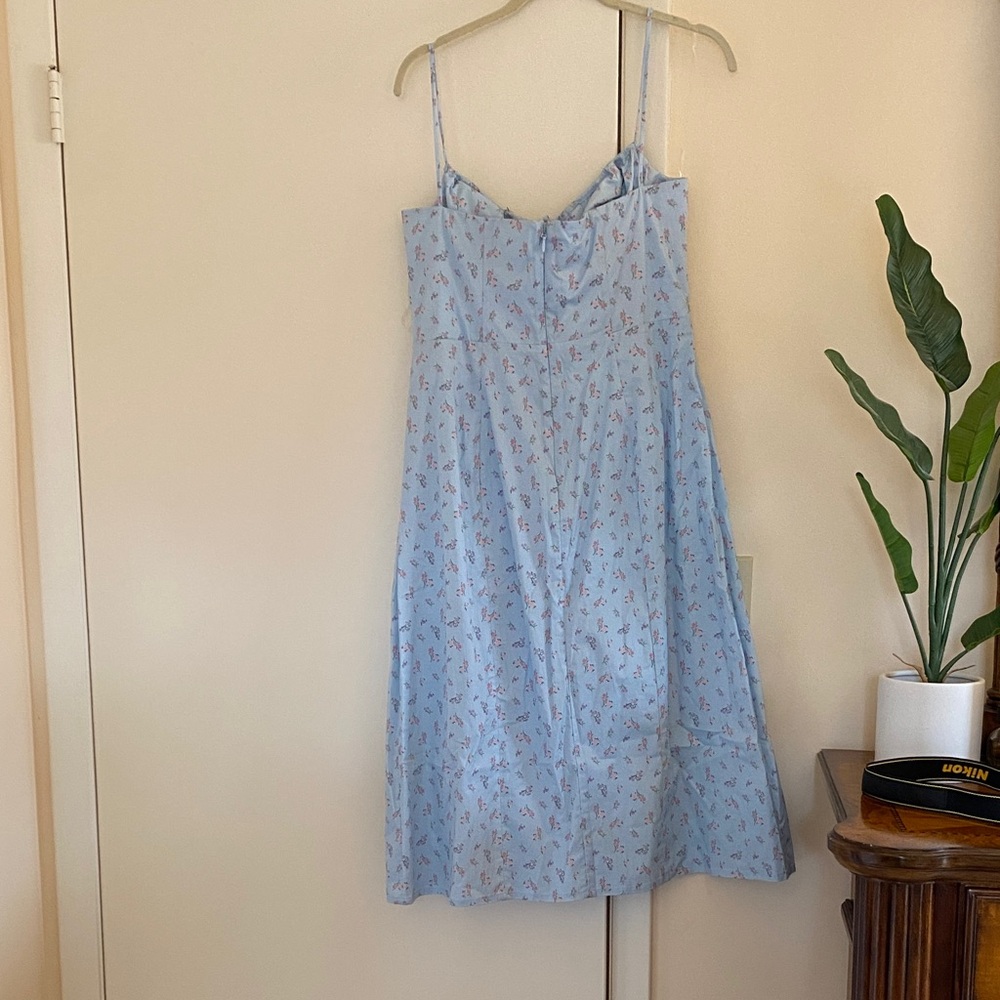 House of CB 'Carina' Light Blue Floral Chemise - Picture 4 of 4